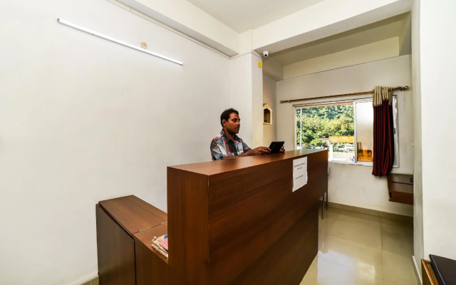 OYO 61278 Adhikary Homestay