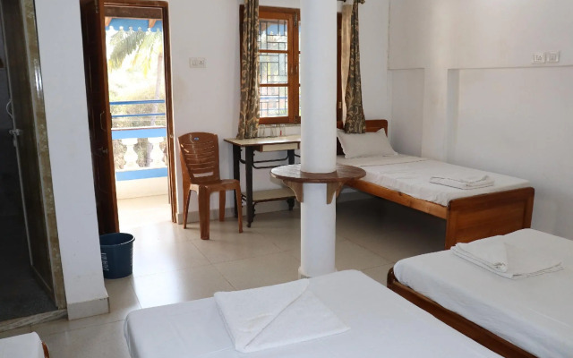Peravel Beach Holiday Home