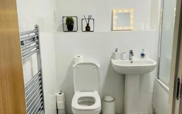 #0503 Lovely one bedroom apartment with free parking