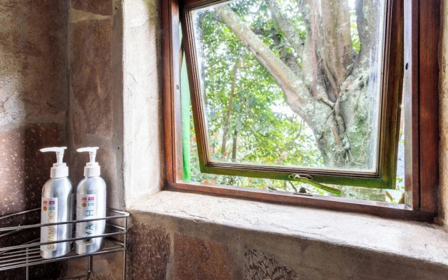 Chameleon Hill Forest Lodge
