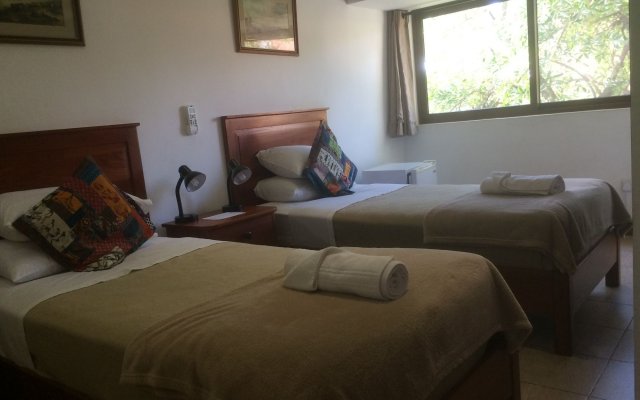City Lodge Lusaka in Lusaka, Zambia from 95$, photos, reviews - zenhotels.com guestroom