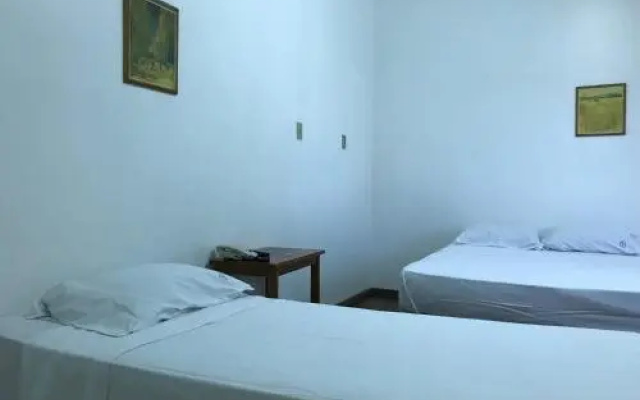 Central Plaza Hotel