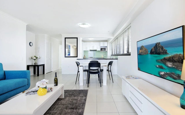 South Pacific Dream, Central Broadbeach
