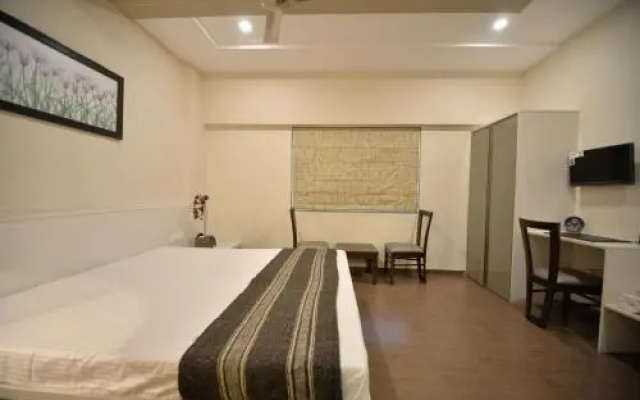 Naman Hotel