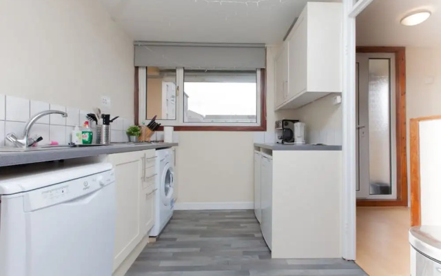 Festival Flat for 4 Overlooking Arthur's Seat