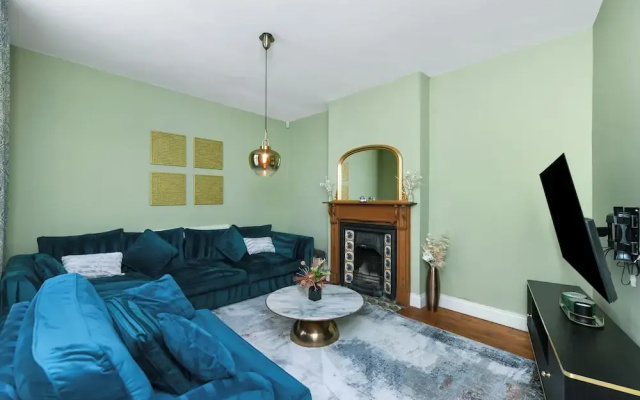Tealby House