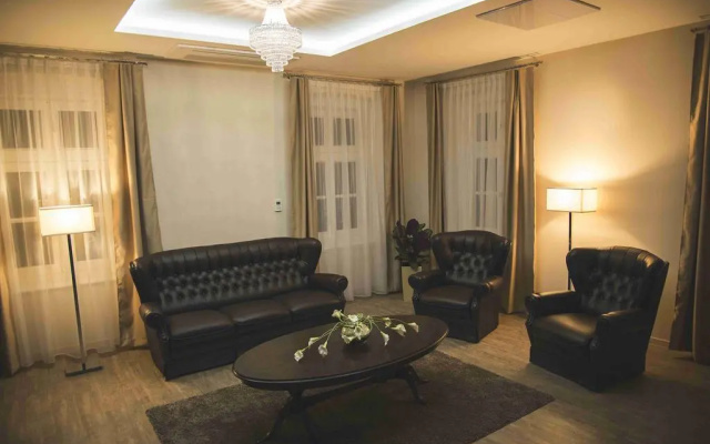 Munkácsy Hotel