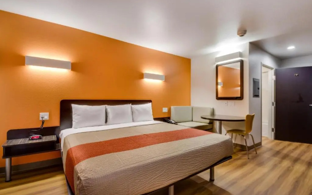 Motel 6 Tulsa