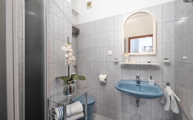 Stunning Home in Dramalj With Wifi and 2 Bedrooms
