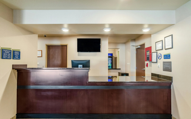 Cobblestone Inn & Suites - Bridgeport