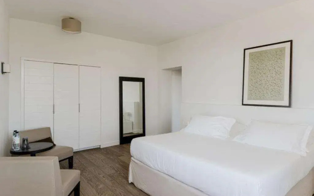 Boutique Hotel NOAE by Emerald Stay