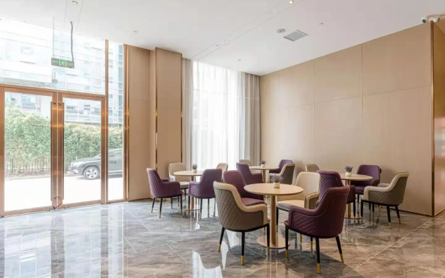 Lavande Hotel(Xiamen Airport Wuyuanwan Metro Station)