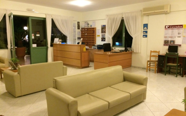 Nikolas Villas