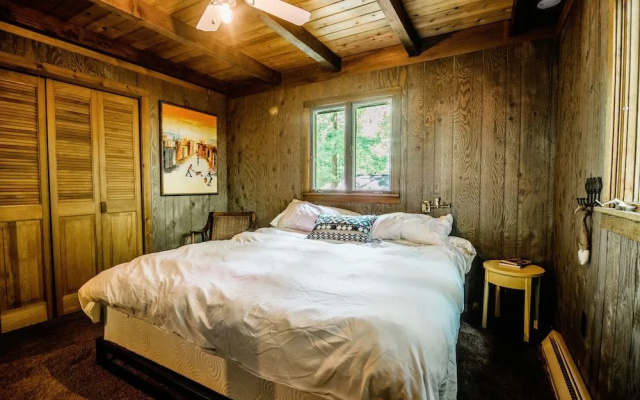 Northern Nights Chalet Wanderlust Abodes