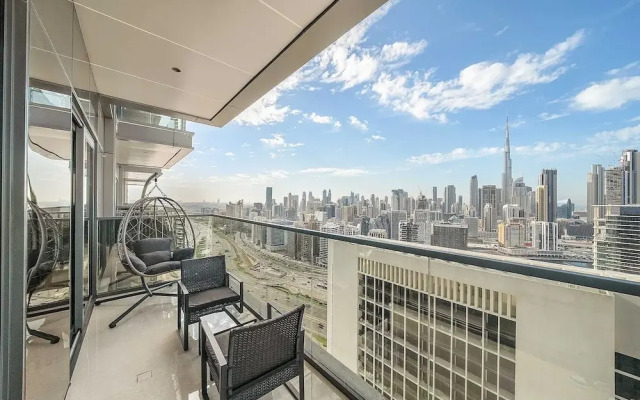Elegant 1BR With Panoramic Views on Burj Khalifa
