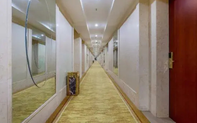 Aoti Hotel