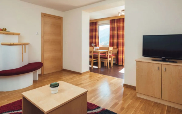 Apartment Ladis Fiss 10880