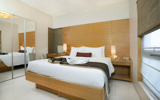 Oakwood Residence Naylor Road Pune