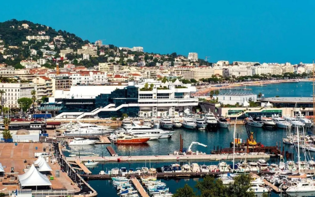 Apartment 4 People, 20 Meters From the Croisette!