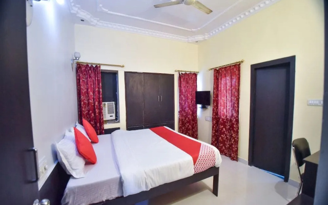 Oyo Home 3688 Apartment Palace