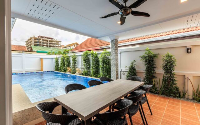 Gala Villa Pattaya 1