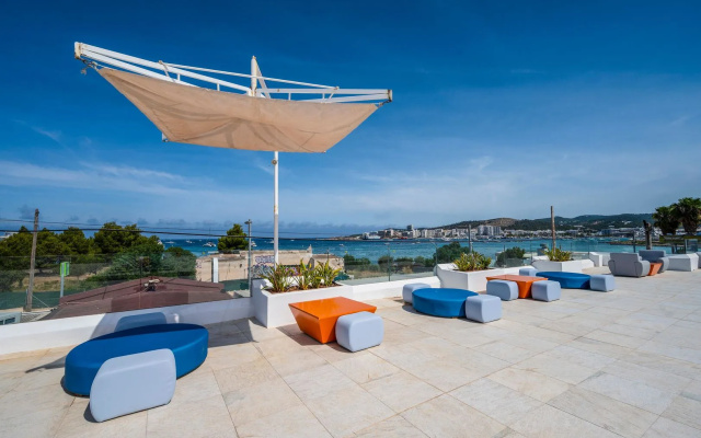Отель THB Naeco Ibiza - Adults Only