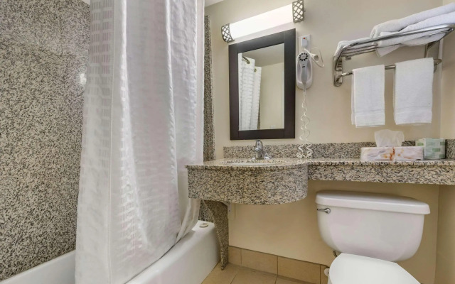 Econo Lodge Bellefonte I-99