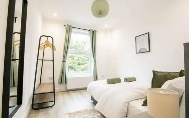 Cosy 3 Bed Flat in Southsea
