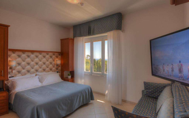 Hotel Noris