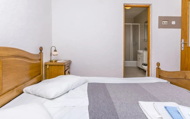 Apartments Ivat