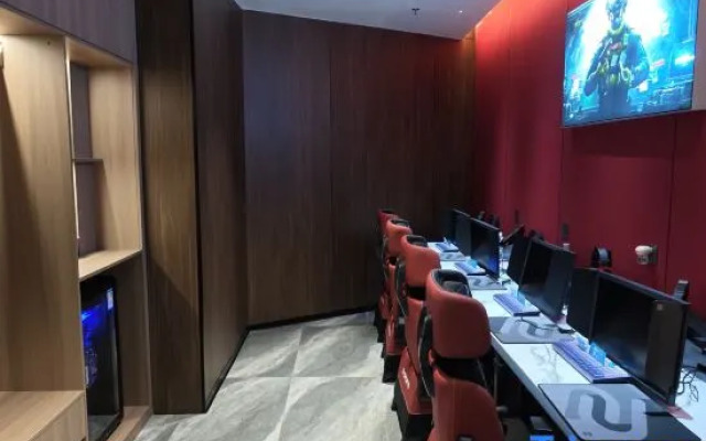 Yijia E-Sports Hotel