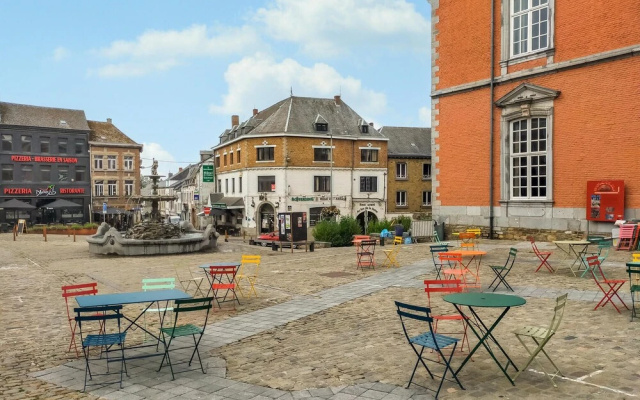 Amazing Home in Saint-hubert With Wifi and 3 Bedrooms