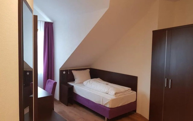 Ates Hotel Lampertheim by Aurum