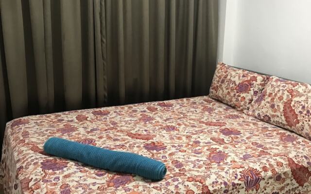 Отель One Bedroom House HHF-40-6-1 комната для гостей