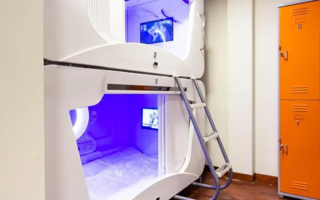 Capsule Hostel