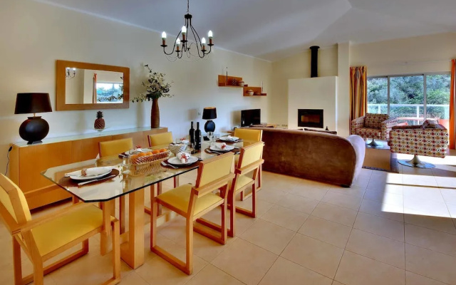 Villa Aqua