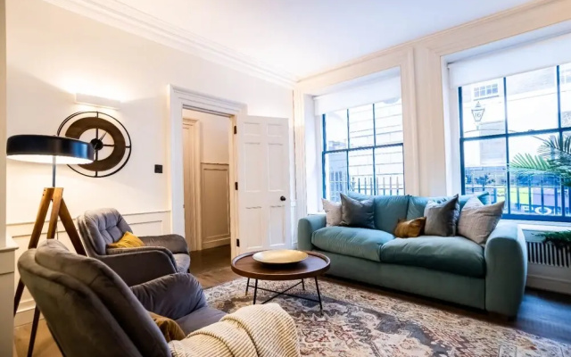 Huge 4BR Home near Liverpool St Station