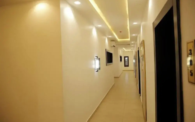 Royality Hill Apartment and Suites