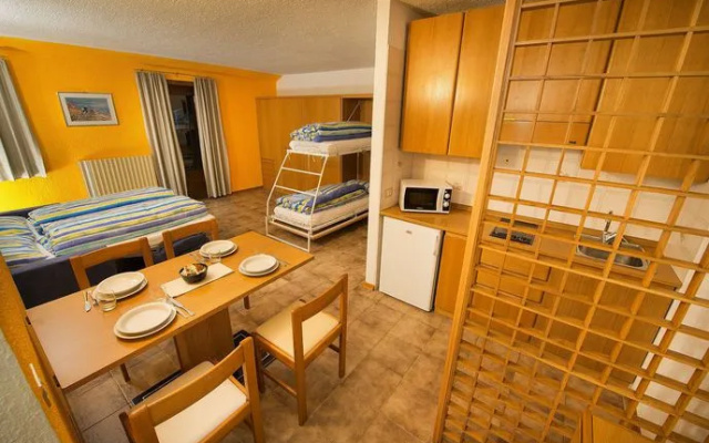 Roulette Apartments