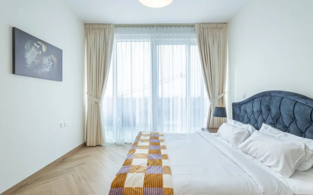 SuperHost - Chic Modern 1BR Apt Retreat with City View