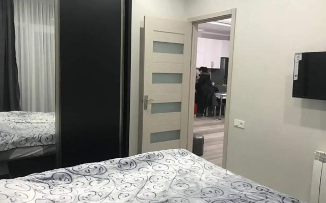 Nadia 1