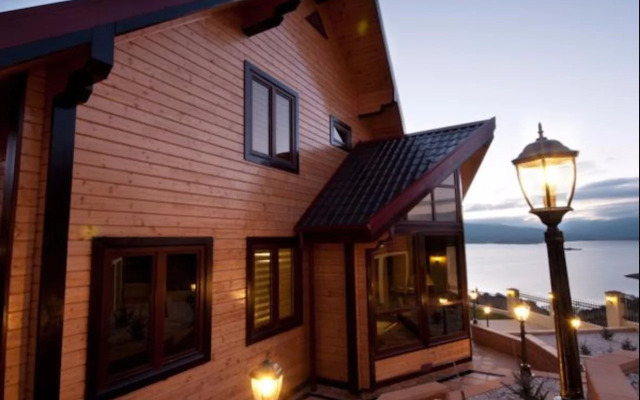 Scandinavian Castle