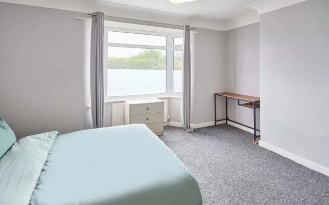 Host Stay Oldbury Road