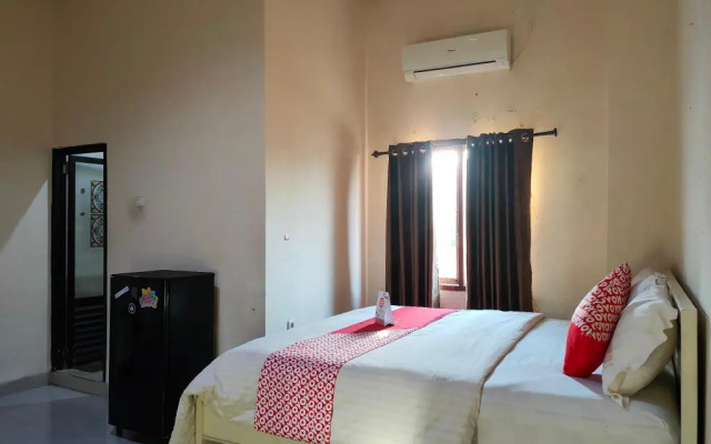 OYO 90019 Nana Guest House