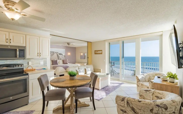 Estero Beach & Tennis 605-c