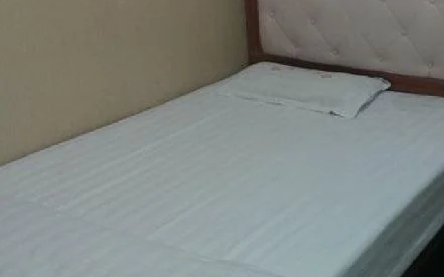 Fenghua Inn