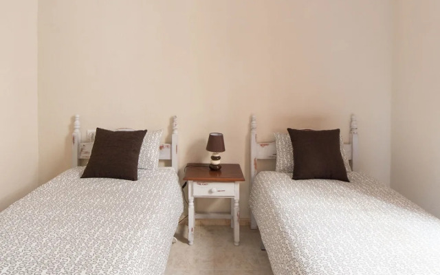 Sevilla Apartments Alfaqueque