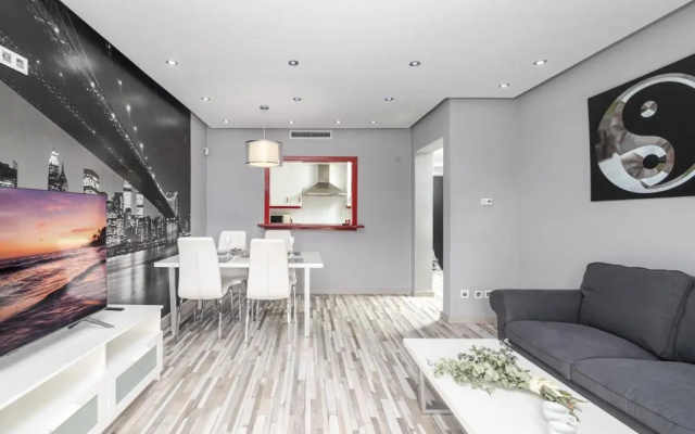 Trendy Apt. Puerto Banús (Free Parking & Pool) - RDR208