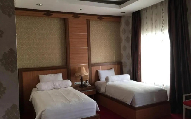 Grand Buana Lestari Hotel