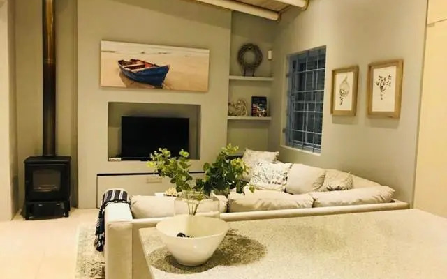Tides Holiday Home